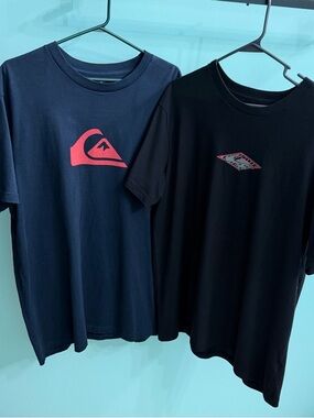 Men’s Quiksilver Navy & Black T-Shirt Pack with Red Logos